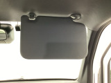 運転席のサンバイザー