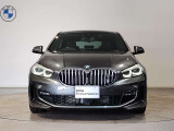 BMWのオートライトは積極的にライトをつけることにより、自車の存在を周囲に向けアピールいたします。それは安全性への配慮でもあります。