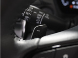 ◆パドルシフト◆オートマチック車でもミッション車のようなフィーリングを楽しめます。エンジンブレーキを使いたい時にも役立ちます。