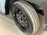 安全・安心な走行のために、納車前にダイハツのクルマを知り尽くしたエキスパートが基本性能に関わる機能や状態を徹底的に点検。消耗部品の交換など法定12ヶ月点検相当の点検・整備を実施しております。