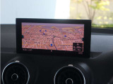 アウディの最新技術を投入したMMI(マルチメディアインターフェイス)多彩なインフォテインメントをシンプルで簡単に、自在の操作できる最新テクノロジーです。