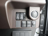電動スライドドア!スライドドアが電動開閉するので、狭い駐車スペースなどでの乗り降りに便利です^^