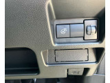 運転者に優しいスイッチ類の配置です。