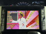 停車時にテレビ放送を楽しむことができ、待ち時間も快適に過ごせます。お子様連れのお出かけにも最適です。