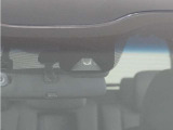 ◆Honda SENSING◆ カメラ等装置で精度の高い検知能力を発揮、安全運転を支援します。ステアリング上のコントローラーに注目!