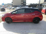 車両左側面です