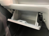 品質へのこだわり!専門のカークリーニング業者さんに依頼をして徹底的に内装・外装をキレイにしてもらっております。外装は磨きもしてもらっていますのでピカピカですね☆