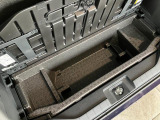 品質へのこだわり!フロアマットやシートなど車内をキレイに清掃し、ニオイや汚れなどを徹底的にクリーニングしてもらっております。室内はピカピカです☆