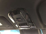 ハリアーはDCM(専用車載器)を標準装備したコネクティッドカー!通信機能を利用したサービスが利用可能です。無料利用期間は2028/12/31まで。機能の詳細は展示店舗までお尋ねください。