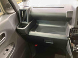 納車前にはプロのメカニックが、各部の点検を行います。ディーラーにしか出来ない品質、そしてサービスできっと満足していただけると思います!