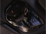 【BMWSOSコール】車両の衝突や横転を検知した際やエアバッグが展開するような深刻な事故が発生した際に、車両標準装備の専用通信機器から自動的にSOSコールを発信するシステムです。24時間対応可能です!