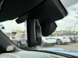 ITSスポット対応ETC車載器システム内蔵自動防眩ルームミラーが付いております。