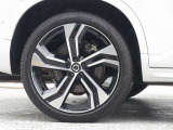 【在庫展示店舗】ボルボカー柏の葉 04-7137-3177