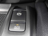電動パーキングで簡単操作♪オートホールドで信号待ちの時ブレーキ操作(保持)を車にお任せ♪