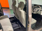 納車前にはプロのメカニックが点検、整備を行いますので安心してお乗り頂けます!!
