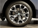 【BMWアロイホイル】軽量かつ強度に拘ったアロイホイル。走行性能ポテンシャルを引き出す設計。車の足元を引き締めてくれる大きなポイントはアロイホイルです。