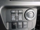 車内から開閉できる電動スライドドアスイッチ♪ドアノブでも開閉できますが、お子様の乗降にはお父さん、お母さんの愛情をプラスして開閉してあげてください(*^_^*)