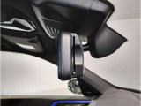 ☆BMWのルームミラーには自動防眩機能が備わっております。後続車のヘッドライトの明るさで幻惑されるのを防止☆