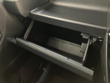 お客様にぴったりなおクルマをお選びいただけますように様々な展示車をご用意致しております!ダイハツの軽自動車だけではなく、他メーカー車やコンパクトカー・ミニバンなども数多く取り揃えております!
