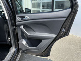 点検整備ご納車前にCertified Pre-Owned独自の「点検チェック項目シート」により、部品や機能に関する全71項目もの厳しいチェックを実施します。