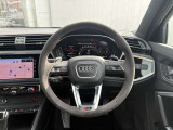 AAA東大阪ではAudiの定める100項目に及ぶ納車前の法定点検整備を無料で実施後、ご納車しております。納車整備費用を別途いただくことはございません。