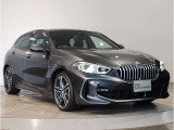 エンジェルアイ、イカリングと呼ばれるBMWのライトの正式名称は「コロナリング」です。一目でBMWとわかる伝統のデザインです。