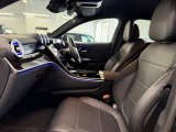 <メルセデスの認定中古車「サーティファイドカー」には、最大100項目にも及ぶ点検・整備項目が設定されています>