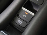 ◆オートブレーキホールド機能付き電子パーキングブレーキ◆ブレーキペダルを足から離しても停車状態を保ちます。アクセルを踏めば自動でブレーキが解除され、発進可能!