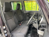 運転席シート廻りは使用感も少なく、良好な状態となっています。丁寧に使われていたことがよくわかりますね。