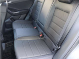 登録済未使用車ならではのクリーンな車内空間を保っています。