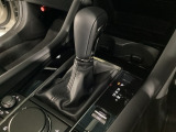 全てのトランスミッションのメリットを兼ね備えた理想的なAT、それがSKYACTIV-DRIVE(スカイアクティブドライブ)です。「滑らかな変速」「ダイレクト感あふれるシフトフィール」そして「低燃費」です!