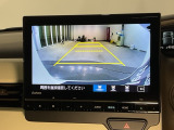 リアカメラ付で、後方をナビ画面で確認。車庫入れも安心です。もちろん、バックギアと連動しています。