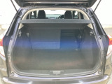 5名乗車時でもたくさんの荷物を積める広い荷室で、買い物でもレジャーでも心置きなく楽しめます!6:4分割可倒式です