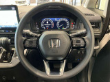 運転している間、長く触れているものだから手になじむハンドルがいいですよね。