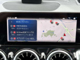自然対話型MBUXナビケーションは『ハイ!メルセデス』と声を掛ける事で目的地の設定や室内温度の調整が出来ます。