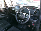 機能的な運転席は運転の妨げにならずストレスを感じさせません。