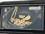 停車時に、お子様連れのお出かけの強い味方です。お好みの番組を楽しめるので、移動時間を快適に過ごせます。