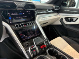 4.0L V型8気筒 DOHCツインターボ 650ps/6,000rpm 86.7kgm/4,500 rpm(カタログ値) 8AT 285/40ZR22・325/35ZR22 カーボンブレーキ/イエローキャリパー ランボルギーニANIMAオフロードモード  ワイトレ10mm