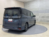 全車1年間の走行距離無制限のロングラン保証付きです。また、さらに安心をお求めの方には1年〜2年の保証延長ができる「ロングラン&alpha;保証」(有償)もお選びいただけます。
