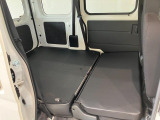 お客様にぴったりなおクルマをお選びいただけますように様々な展示車をご用意致しております!ダイハツの軽自動車だけではなく、他メーカー車やコンパクトカー・ミニバンなども数多く取り揃えております!