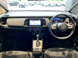 ■ 運転席まわりの装備 &rArr;