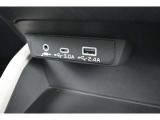 USB電源Aタイプが1個、Cタイプが1個ございます