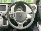 【純正革巻きステアリング】上質な革を使用することで、手にしっかり馴染みとても運転しやすいハンドルです♪