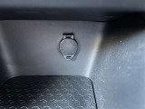 エアコン下にシガーソケットが付いています!充電用に使用したり電装品の電源としても使うことができます♪
