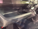 豊富に在庫を取り揃えています。 軽自動車からミニバン、セダン、SUV、話題のハイブリッド車などなど続々入荷中です!