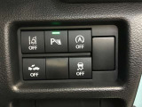 運転席右側に各種安全装備の切替スイッチがございます!!詳しくはスタッフまで。
