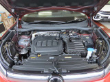 2000cc、直列4気筒DOHC16バルブディーゼルターボエンジン