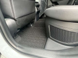 フロアマットも綺麗にクリーニングして納車しております!