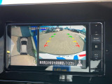 【アラウンドビューモニター】専用のカメラにより、上から見下ろしたような視点で360度クルマの周囲を確認することができます☆死角部分も確認しやすく、狭い場所での切り返しや駐車もスムーズに行えます。
