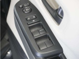 ◆パワーウィンドウスイッチ◆運転席から全席の窓の開閉操作を行うことが出来いつでも換気ができます!